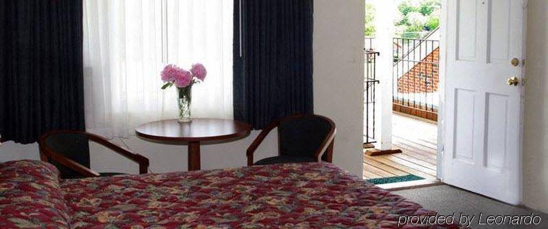 Tiltonlodge Inn & Suites ภายนอก รูปภาพ