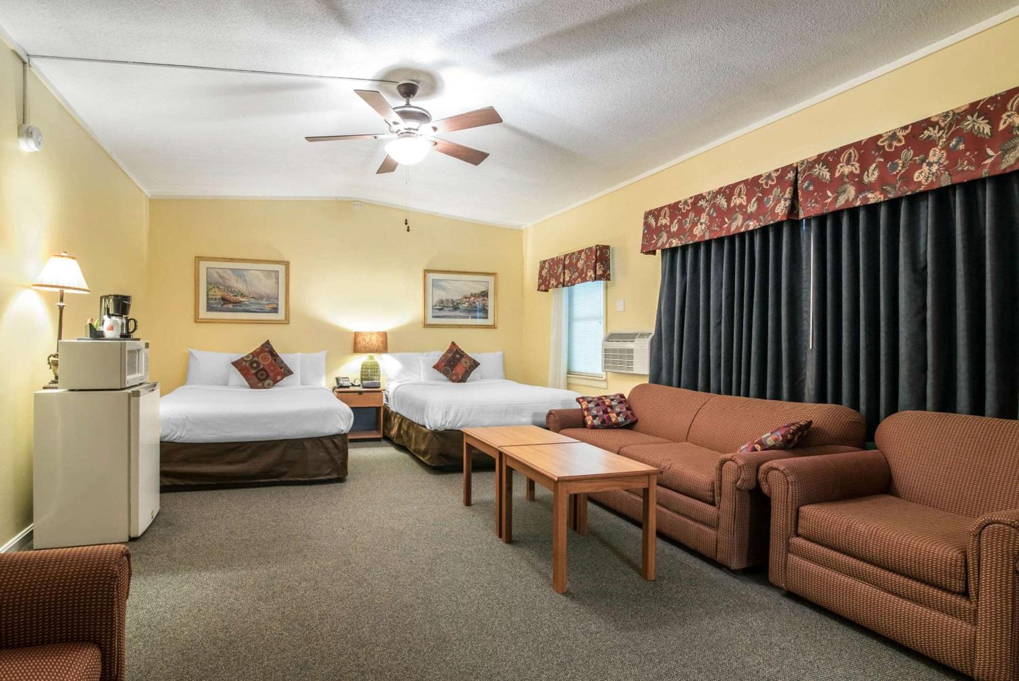Tiltonlodge Inn & Suites ภายนอก รูปภาพ